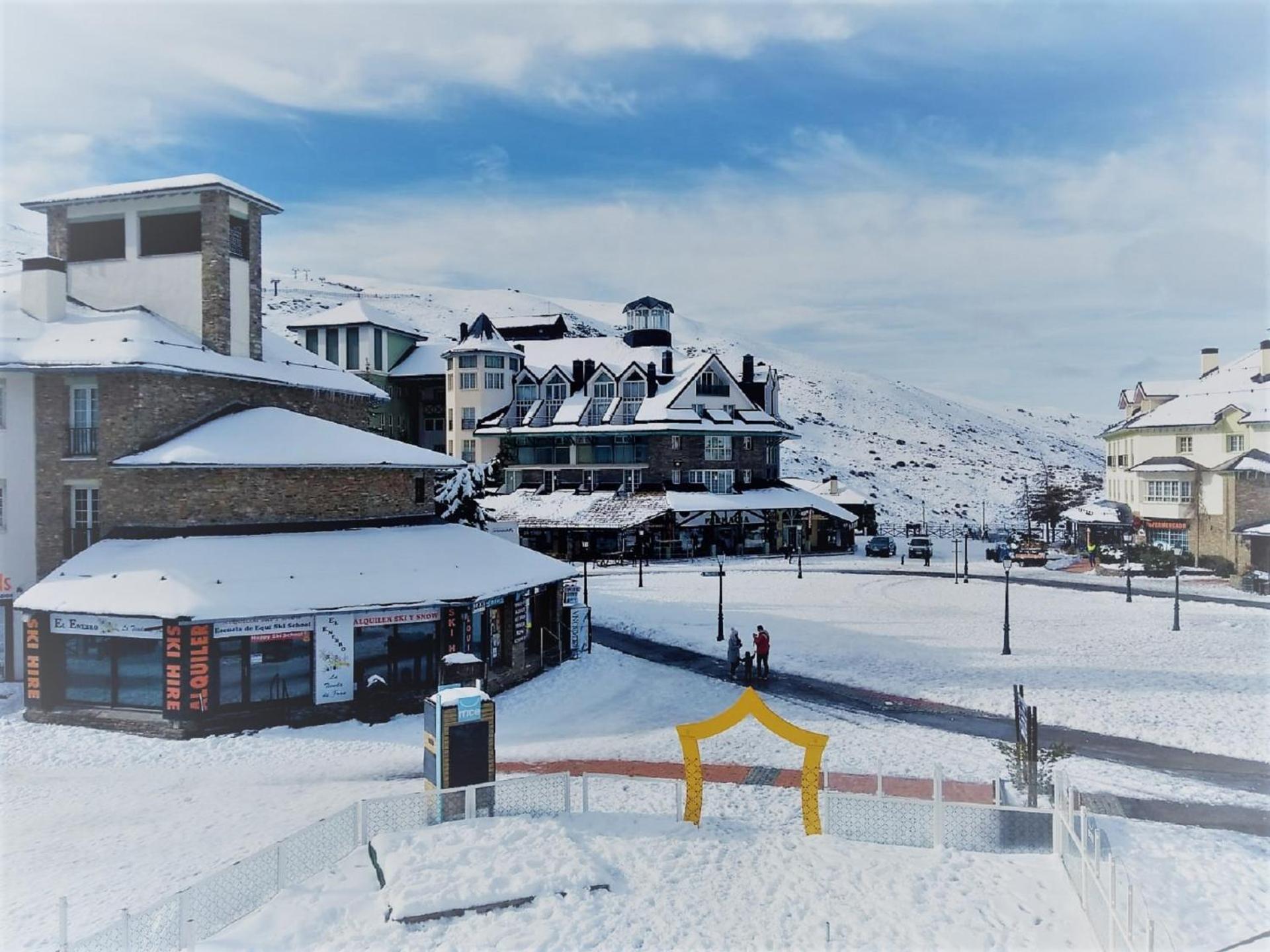 Ski Plaza Sierra Nevada & Zona Baja Kültér fotó
